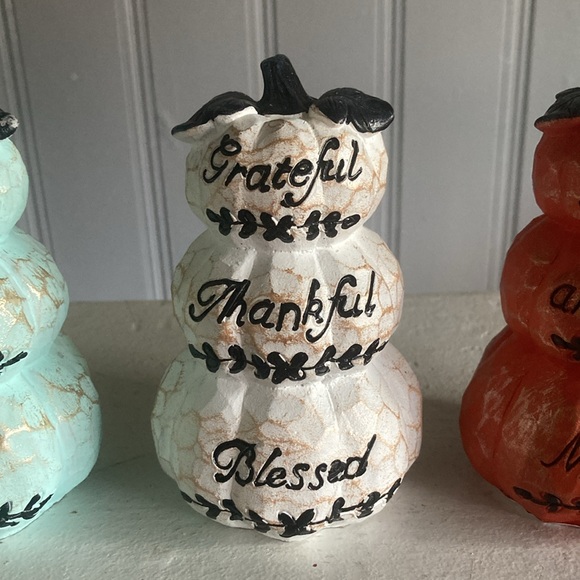 NWT- Triple Stacked Ceramic Pumpkins -with Carved & Painted Sentiments - Picture 5 of 17
